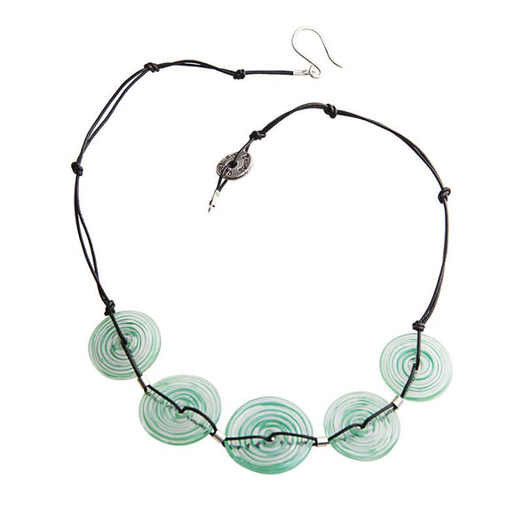 Elegant Flat Glass Beads Necklace